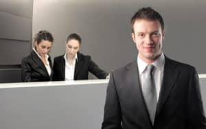 האם כדאי לשלם דמי מנוי חודשיים למוקד אבטחה?